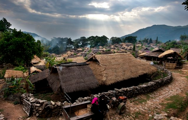 云南翁丁村旅游