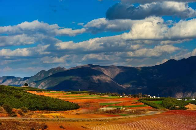 东川红土地