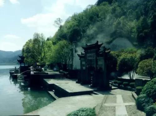 浙江桐庐县