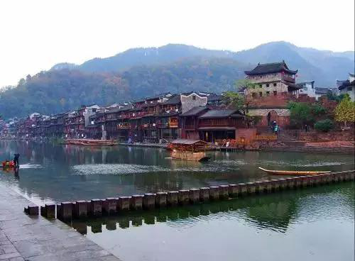 凤凰古城